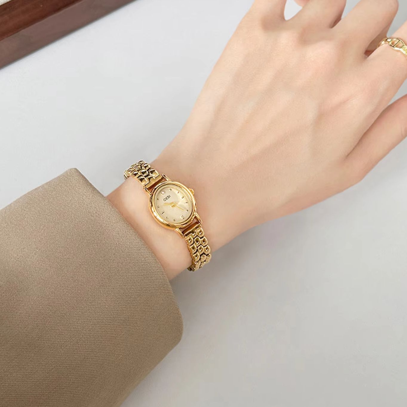 Women's Original Luxury Brands - đánh giá và giá Luxury Watch On Sale