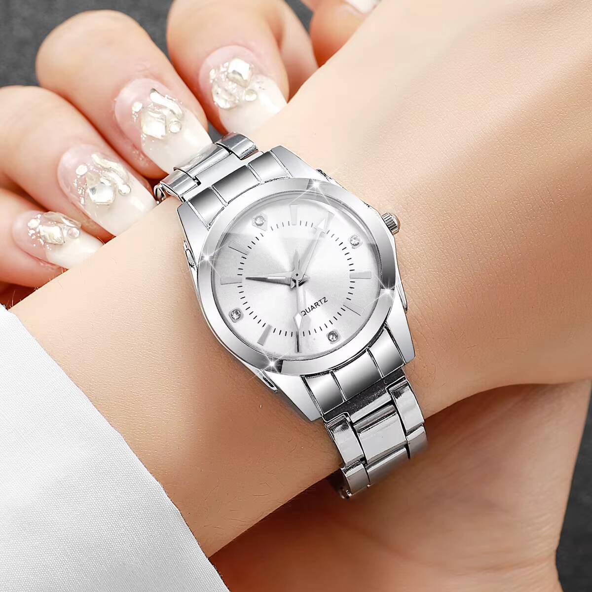 Luxury Rhinestone Women Watche - đánh giá và giá Luxury Watch Storage
